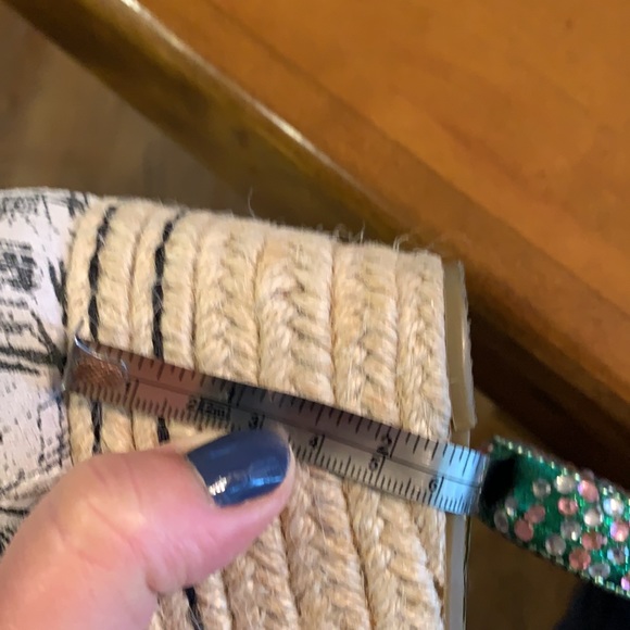 Tom’s EUC 8.5 Wedges - Picture 9 of 9